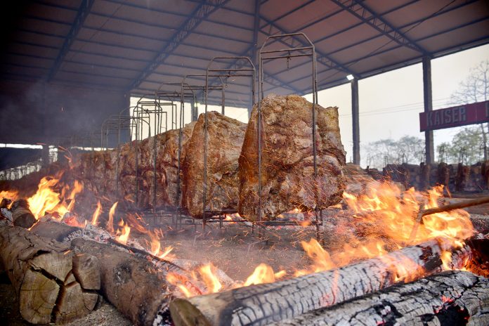 La 18ª de la Fiesta de la Costilla prevé unos 6.000 kilos de carne asada en Naranjal.