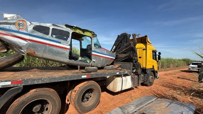 De esta manera quedó la avioneta tras el aterrizaje forzoso en ex Campo 9. GENTILEZA.
