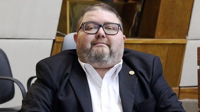 El diputado Derlis Rodríguez falleció este lunes en Asunción, luego de haber sufrido el domingo un paro cardiorrespiratorio.Foto: Archivo.