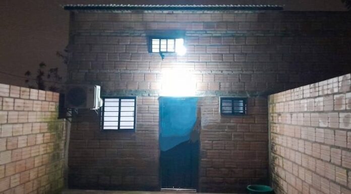 Vivienda en la que se produjo la muerte del adolescente de 16 años. Foto: Sucesos Paraguay. Vivienda en la que se produjo la muerte del adolescente de 16 años. Foto: Sucesos Paraguay.
