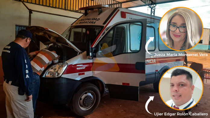 La exjueza María Monserrat Vera de Errecarte y el ujier Edgar Gustavo Rolón Caballero afrontan causas penales por el secuestro irregular de una ambulancia en Maracaná en 2022. Foto: Redacción Suceso. La exjueza María Monserrat Vera de Errecarte y el ujier Edgar Gustavo Rolón Caballero afrontan causas penales por el secuestro irregular de una ambulancia en Maracaná en 2022. Foto: Redacción Suceso.