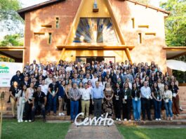 Líderes de 13 países participaron del Cerrito Forum 2025, realizado en la Escuela Agrícola Autosostenible de Cerrito, bajo el lema “Crisis como catalizadora de la prosperidad”, en un encuentro que promovió la innovación, la confianza y la acción colectiva para erradicar la pobreza. Foto: Fundación Paraguaya.