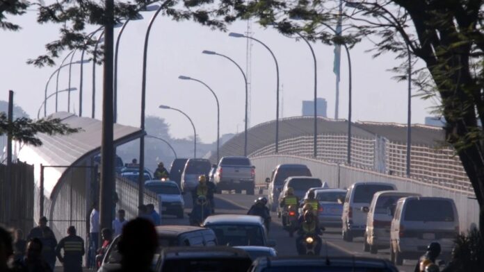 El Puente de la Amistad une las localidades de Ciudad del Este (Paraguay) y Foz de Yguazú (Brasil).Foto: Wilson Ferreira. El Puente de la Amistad une las localidades de Ciudad del Este (Paraguay) y Foz de Yguazú (Brasil).Foto: Wilson Ferreira.