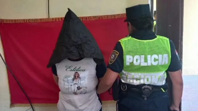 La mujer será trasladada hasta el Departamento de Alto Paraná para ser sometida a la justicia.Foto: Captura NPY. La mujer será trasladada hasta el Departamento de Alto Paraná para ser sometida a la justicia.Foto: Captura NPY.