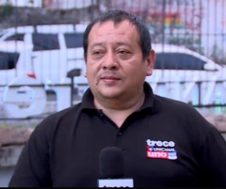 Braulio Vázquez falleció luego de sufrir un infarto y permanecer internado varios días en el Hospital Central del IPS, a la espera de un cateterismo que, según denuncias de familiares y compañeros de trabajo, no se realizó a tiempo debido a fallas técnicas en equipos médicos. Posteriormente, la propia previsional reconoció inconvenientes en uno de los equipos.El trabajador sufrió un infarto el último lunes 26 de enero y debía someterse a un cateterismo de urgencia en el centro asistencial, donde había ingresado de manera estable.Tras su hospitalización, la familia fue informada de que debía comprar los insumos por más de G. 11.000.000.Pese a que la cirugía debía realizarse en un plazo de 24 horas como máximo, a Braulio lo hicieron esperar durante tres días en ayunas para el procedimiento, que se realizó muy tarde y el paciente no aguantó.