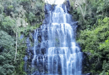 Preocupación y alerta por una “trampa” en acceso al Salto Cristal Belleza. El salto cumple un rol económico y social clave para las comunidades y un conflicto así deja un impacto negativo de arriba para abajo. ARCHIVO