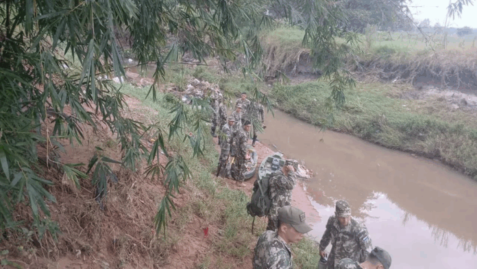 Hoy ya peinaron alrededor de 5.000 metros de arroyo Tayazuapé. Foto: Gentileza