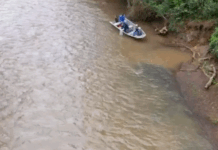 Hallan ahogado en el río Ñacunday a joven que estaba desaparecido La víctima fue identificada como Juan Carlos Llanes Mendoza, de 26 años, quien había sido denunciado como desaparecido el día anterior por su padre.Foto: Gentileza.