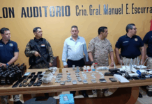 Requisa en la cárcel de Pedro Juan Caballero: Hallan celulares, drogas, bebidas alcohólicas, pero no armas Todas las evidencias que fueron incautadas por las autoridades en la requisa en el penal de Pedro Juan Caballero.Foto: Marciano Candia.