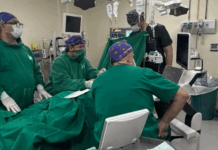 Realizan compleja cirugía fetal intrauterina a una embarazada de gemelos Una anomalía del desarrollo fetal en la que uno de los fetos no desarrolla adecuadamente el corazón ni otras estructuras vitales y depende completamente de la circulación del otro para sobrevivir motivó la realización de la cirugía hecha a una embarazada de gemelos.Foto: Gentileza.